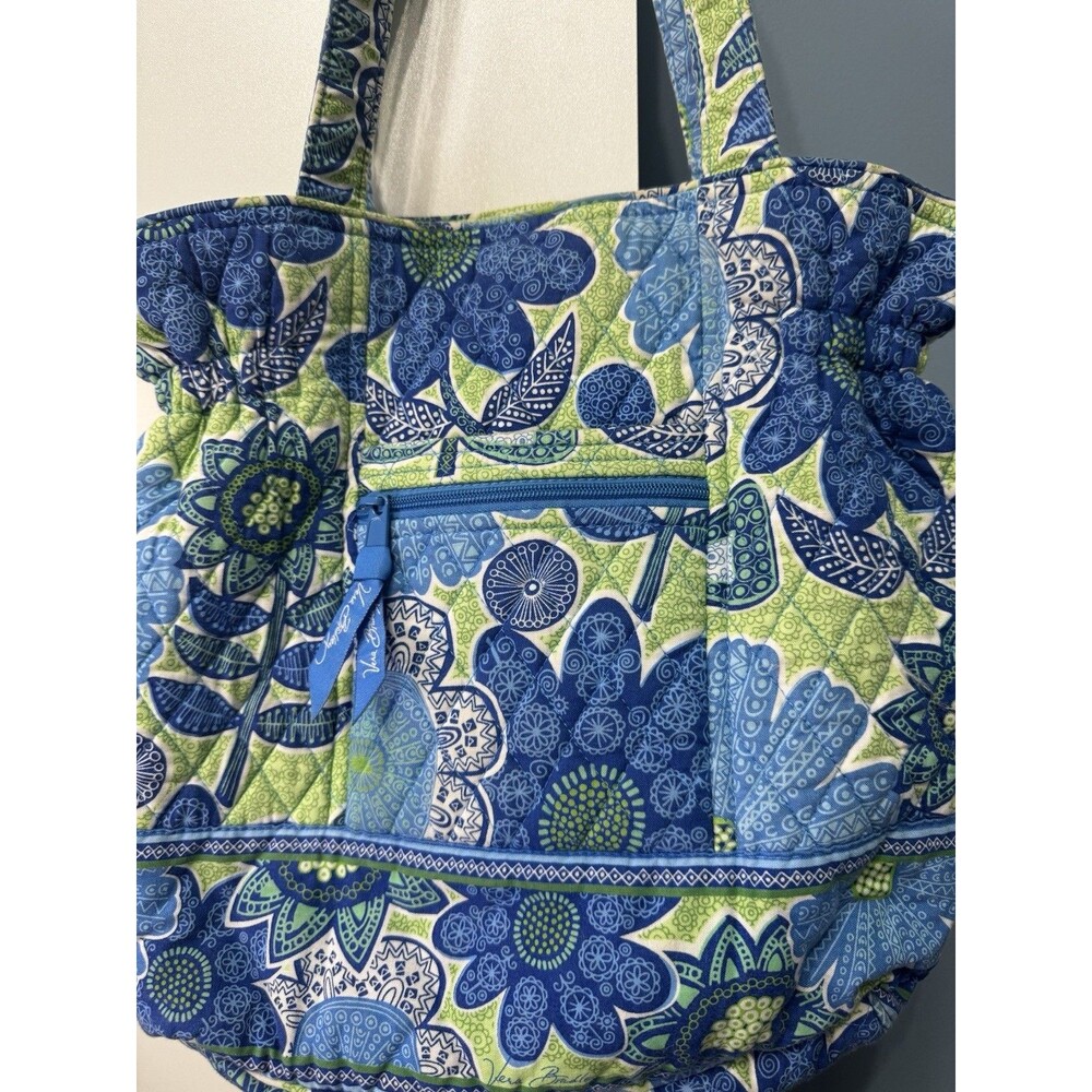Vera Bradley Doodle Daisy Laura Shoulder Bag Floral Quilted Tote Pockets